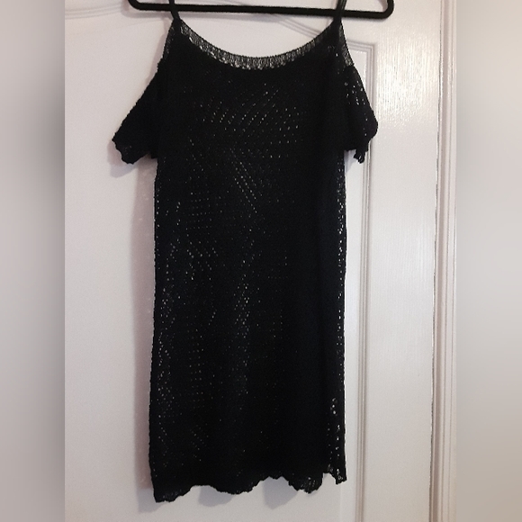 SHEIN BLACK KNIT BEACH COVER UP - Picture 4 of 4